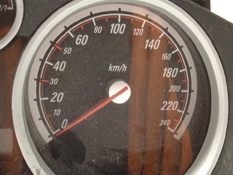 Recambio de cuadro instrumentos para opel astra gtc sport referencia OEM IAM 13230594  
