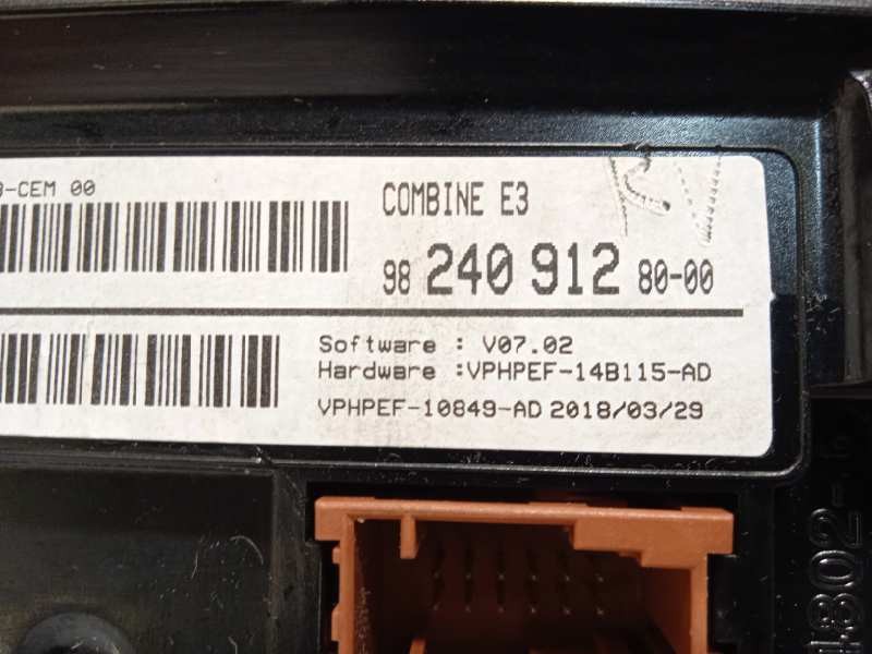 Recambio de cuadro instrumentos para citroën c4 cactus shine referencia OEM IAM 9824091280  