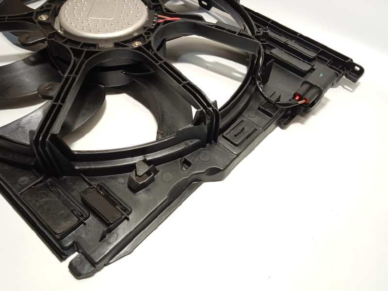 Recambio de electroventilador para bmw serie 5 lim. (f10) 530d referencia OEM IAM 17428509741  