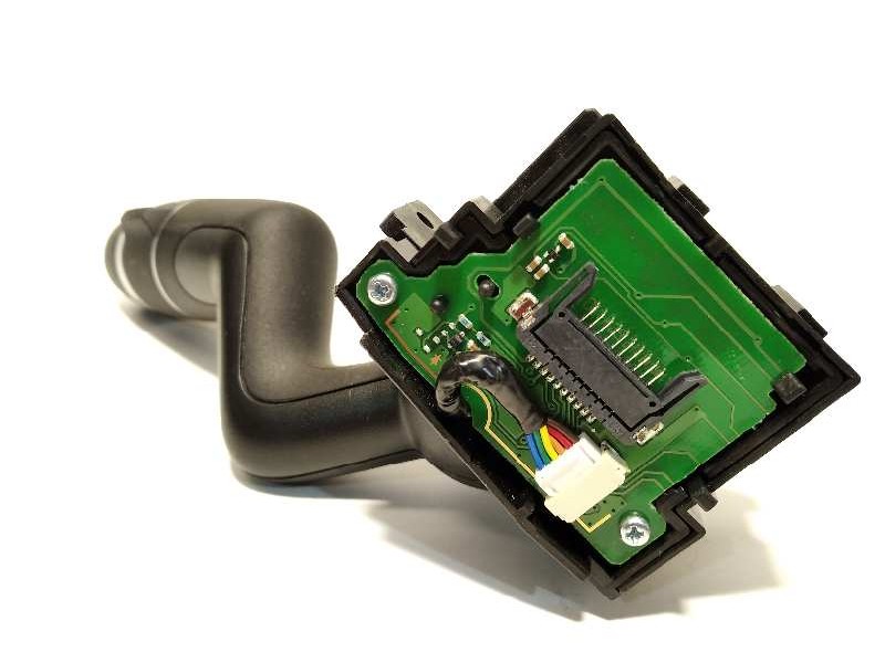 Recambio de mando limpia para land rover evoque 2.2 td4 cat referencia OEM IAM BJ323F973BB  LR024629