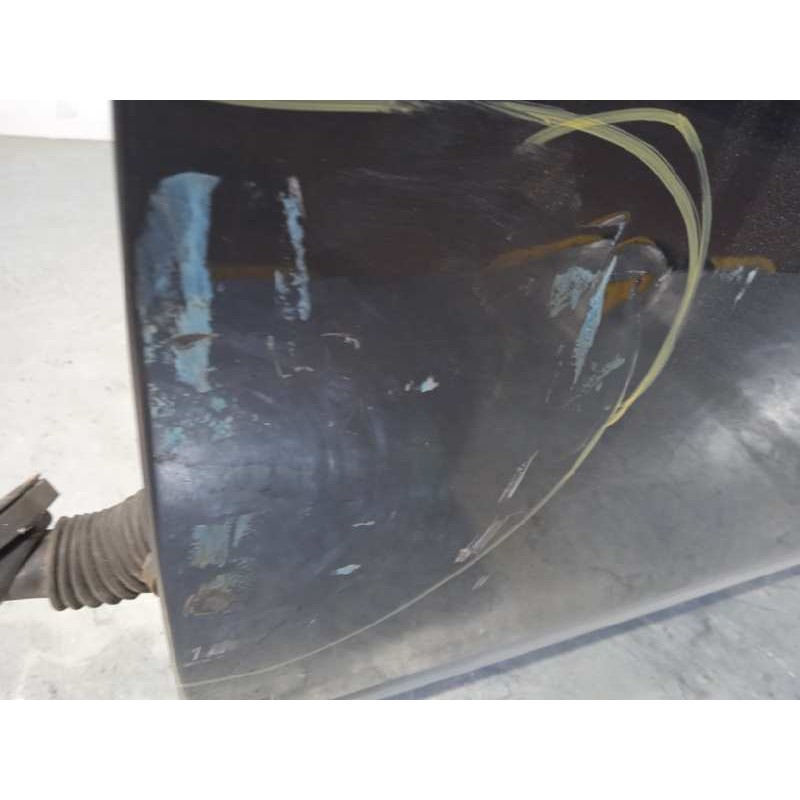 Recambio de puerta delantera izquierda para kia carens (un) 2.0 crdi referencia OEM IAM 760031D010  