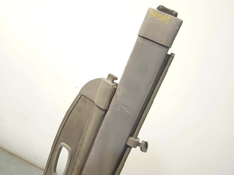 Recambio de bandeja trasera para kia carens (un) 2.0 crdi referencia OEM IAM 859101D000S8  