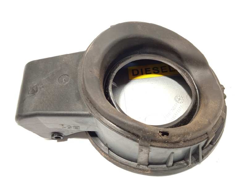 Recambio de tapa exterior combustible para citroën c4 berlina cool referencia OEM IAM 9647152080  1517C1