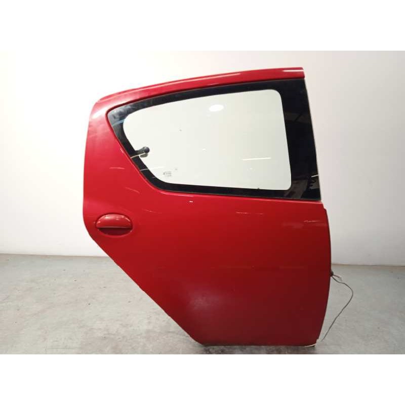 Recambio de puerta trasera derecha para toyota aygo (kgb/wnb) básico referencia OEM IAM 670030H010  