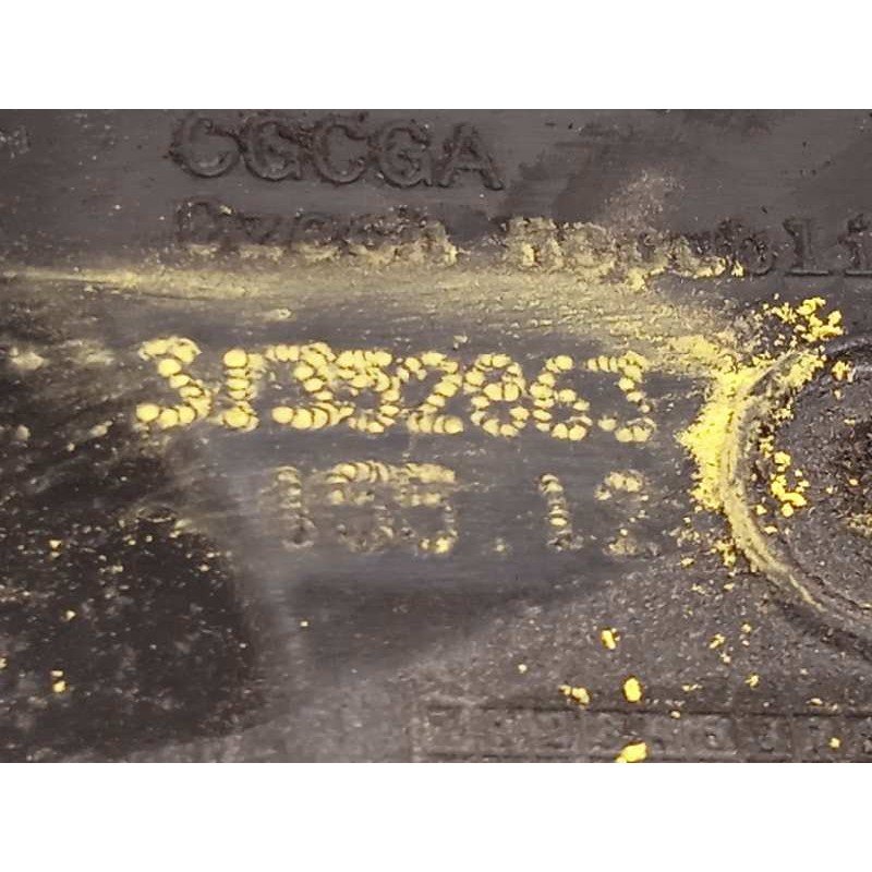 Recambio de tapa exterior combustible para volvo xc90 2.0 diesel cat referencia OEM IAM 31352863  