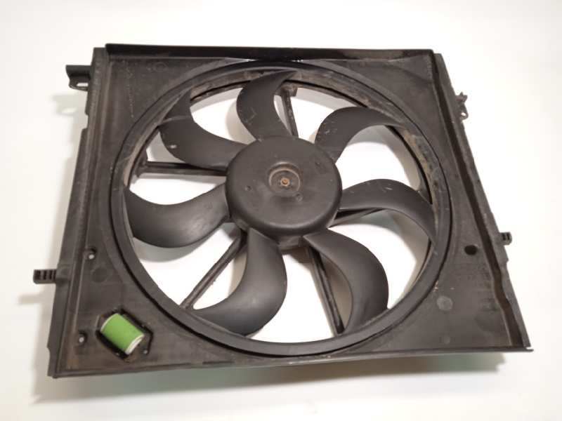 Recambio de electroventilador para renault kadjar 1.3 tce referencia OEM IAM 214814EA0A  