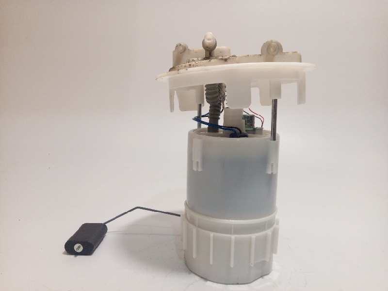 Recambio de bomba combustible para peugeot 208 active referencia OEM IAM 9674466680  