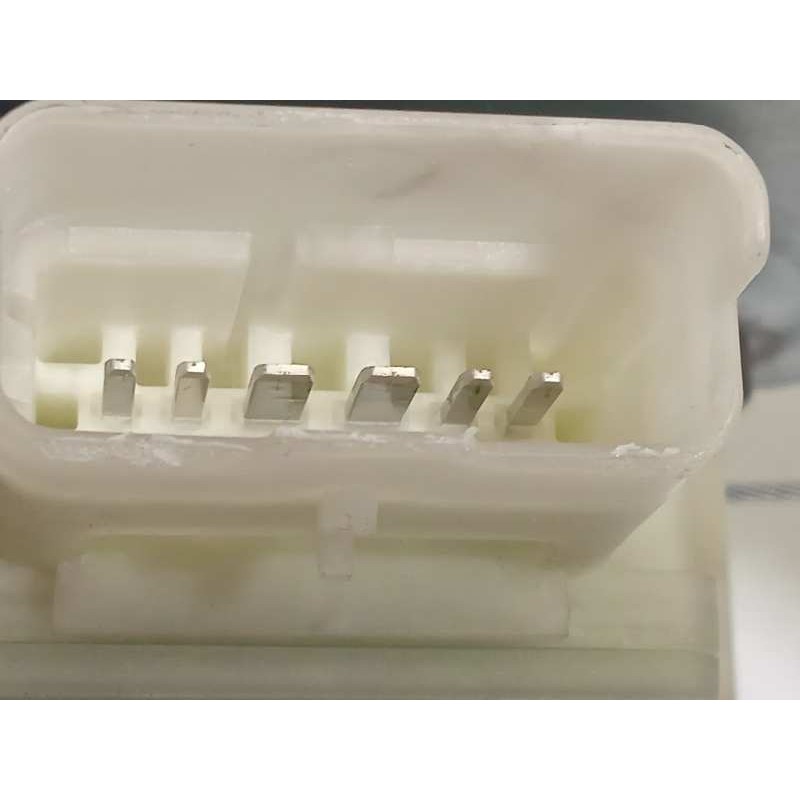 Recambio de elevalunas trasero derecho para renault kadjar 1.3 tce referencia OEM IAM 827203827R  