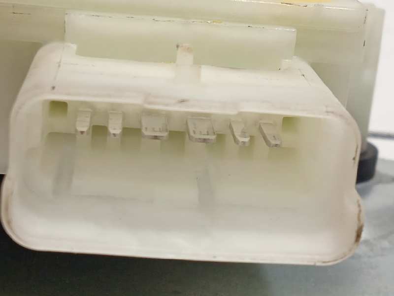 Recambio de elevalunas delantero izquierdo para renault kadjar 1.3 tce referencia OEM IAM 807217052R  