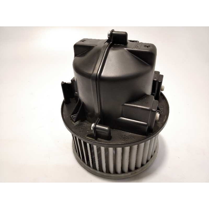 Recambio de motor calefaccion para land rover evoque 2.2 td4 cat referencia OEM IAM LR016627  