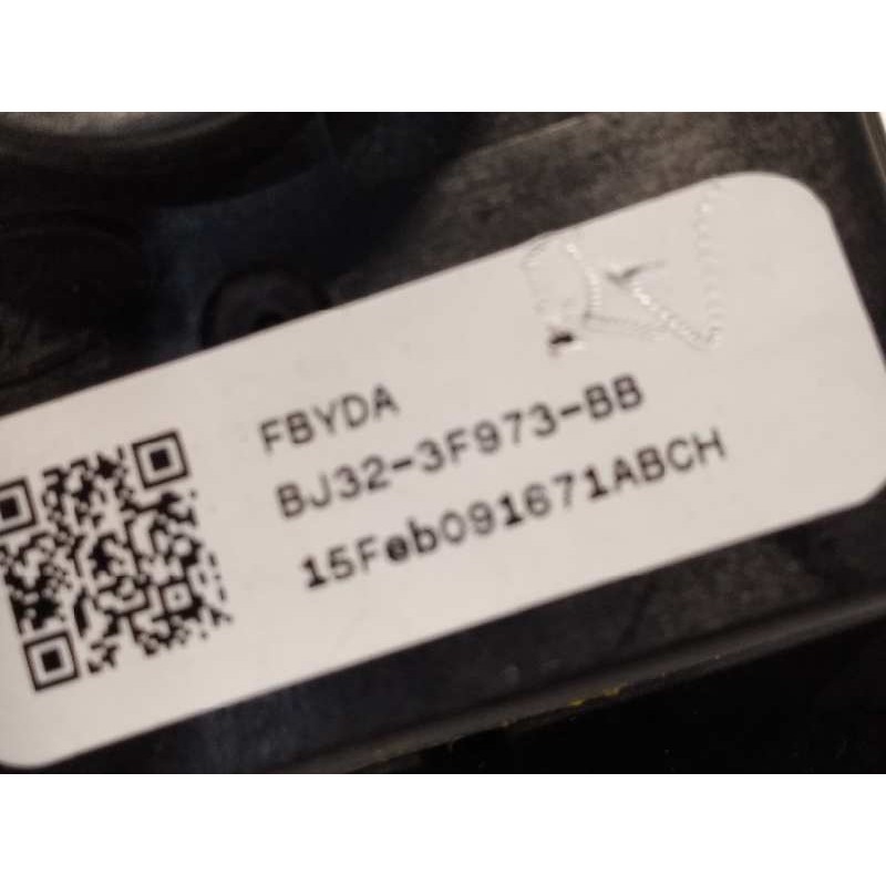 Recambio de mando limpia para land rover evoque 2.2 td4 cat referencia OEM IAM BJ323F973BB  LR024629