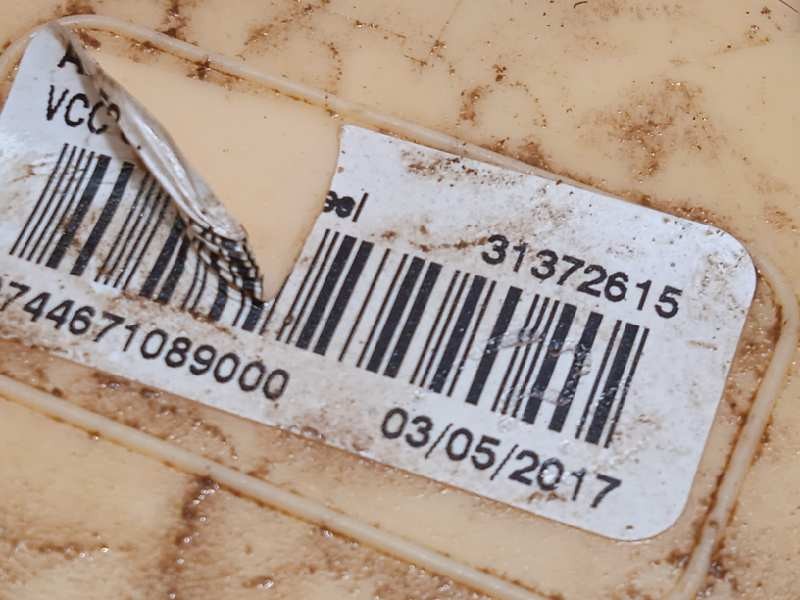 Recambio de bomba combustible para volvo xc90 2.0 diesel cat referencia OEM IAM 31372615  