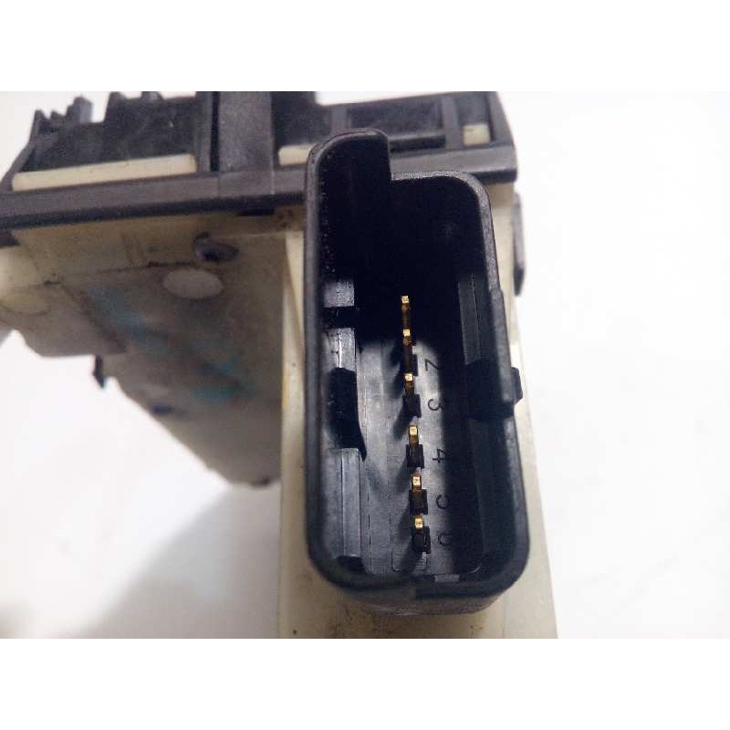 Recambio de cerradura puerta trasera izquierda para peugeot 208 active referencia OEM IAM 9688080880  