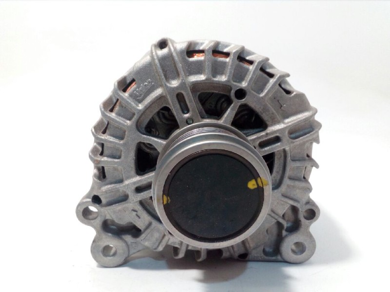 Recambio de alternador para audi a3 sedán (8vm) 30 tdi s line referencia OEM IAM 04L903021D  TG14C097