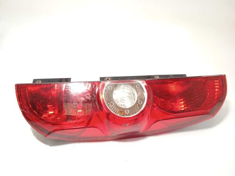 Recambio de piloto trasero derecho para opel combo d 1.3 16v cdti referencia OEM IAM 519248430  51924843