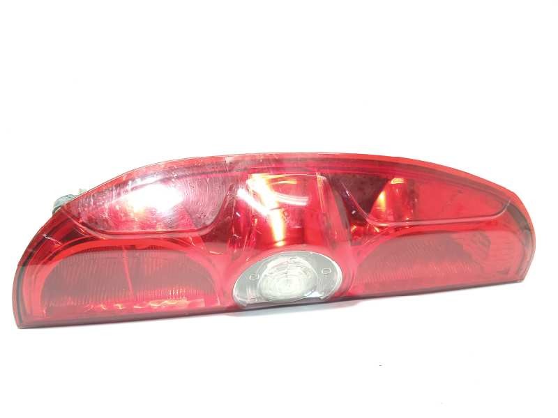 Recambio de piloto trasero izquierdo para opel combo d 1.3 16v cdti referencia OEM IAM 51924846  00519248460