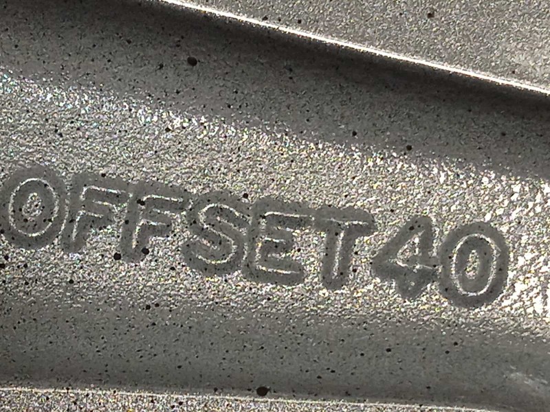 Recambio de llanta para kia sportage drive 4x2 referencia OEM IAM 529103W610  