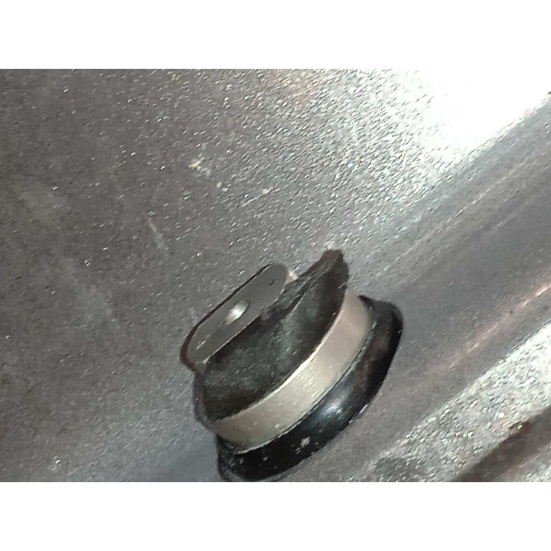 Recambio de llanta para kia sportage drive 4x2 referencia OEM IAM 529103W610  