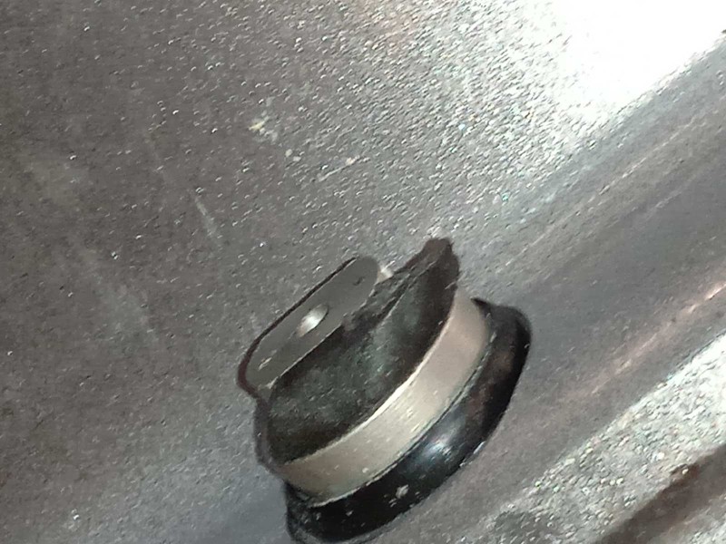 Recambio de llanta para kia sportage drive 4x2 referencia OEM IAM 529103W610  