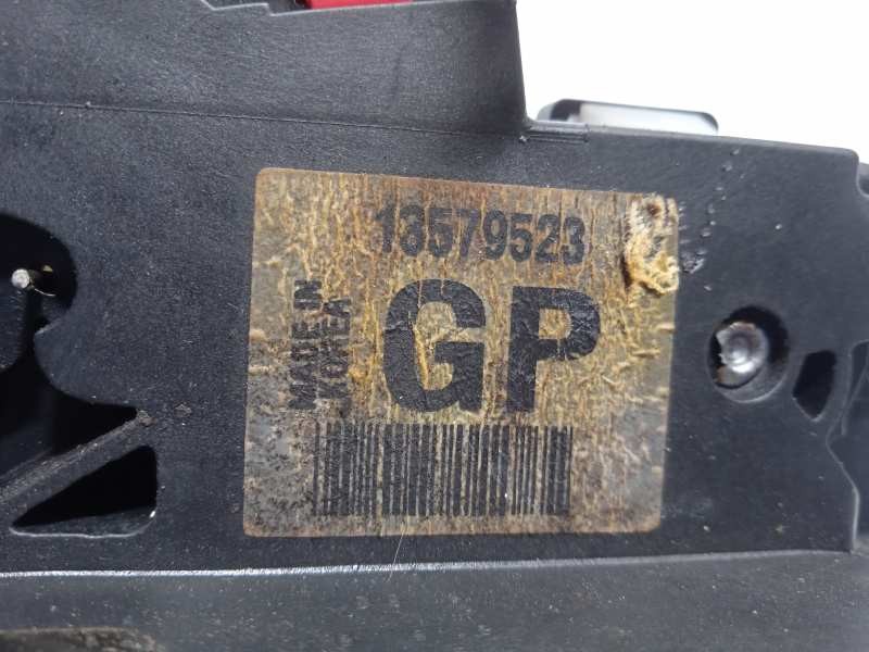Recambio de cerradura puerta delantera derecha para chevrolet aveo 1.2 cat referencia OEM IAM 13579523  