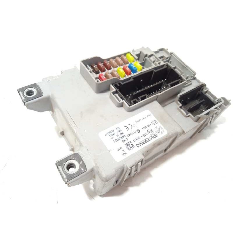 Recambio de caja reles / fusibles para opel combo d 1.3 16v cdti referencia OEM IAM 00519383550  51938355