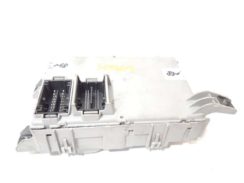 Recambio de caja reles / fusibles para opel combo d 1.3 16v cdti referencia OEM IAM 00519383550  51938355