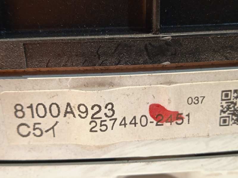 Recambio de cuadro instrumentos para mitsubishi grandis (na0w) 2.0 di-d cat referencia OEM IAM 8100A923  2574402451