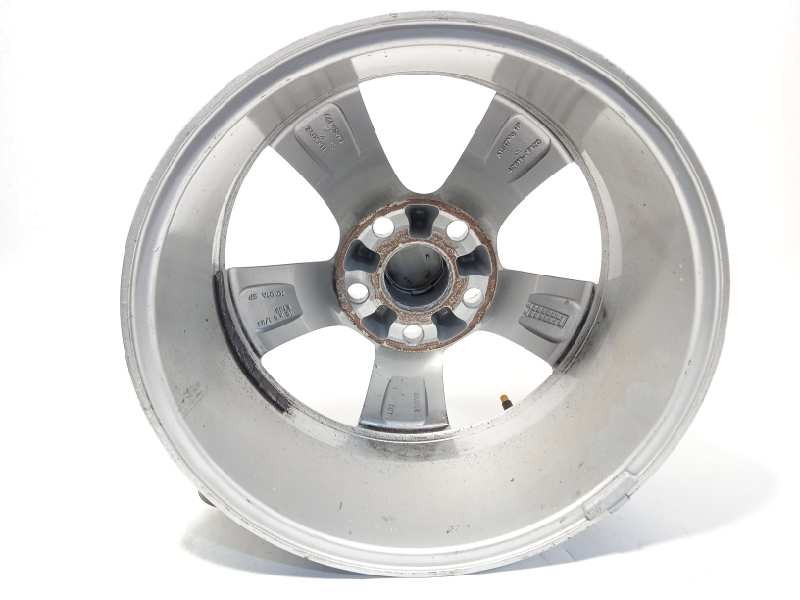 Recambio de llanta para toyota verso active referencia OEM IAM 426110F120  