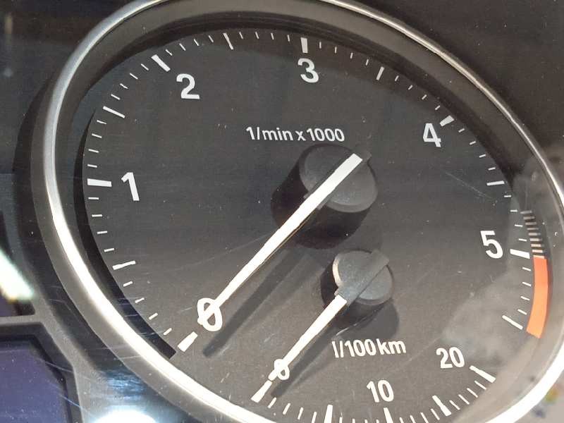 Recambio de cuadro instrumentos para bmw x1 (e84) xdrive 18d referencia OEM IAM 9242371 62109242371 A2C53418510