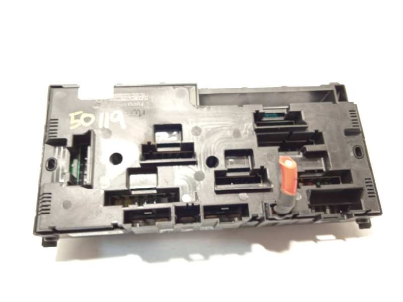 Recambio de caja reles / fusibles para bmw x3 (f25) xdrive 20d referencia OEM IAM 9210863  61149210863