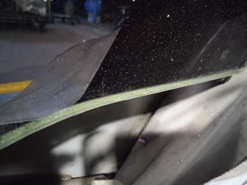 Recambio de puerta trasera derecha para subaru legacy kombi/outback b14 2.0 diesel cat referencia OEM IAM 60409AJ1009P  