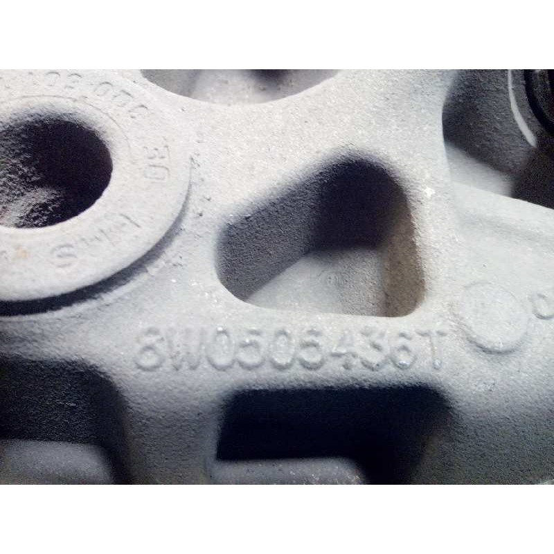 Recambio de mangueta trasera derecha para audi a4 berlina (8w2) 2.0 16v tdi referencia OEM IAM 8W0505436T  8W0505432P