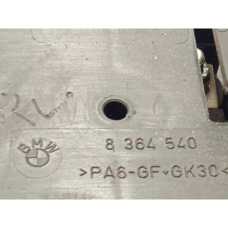 Recambio de caja reles / fusibles para bmw x3 (e83) 3.0d referencia OEM IAM 8364542  8364540