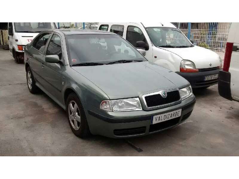 SKODA OCTAVIA BERLINA (1U2)