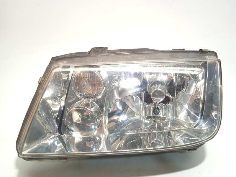 Recambio de faro izquierdo para volkswagen bora berlina (1j2) 1.9 tdi referencia OEM IAM 1J5941017BE  1EH96356063