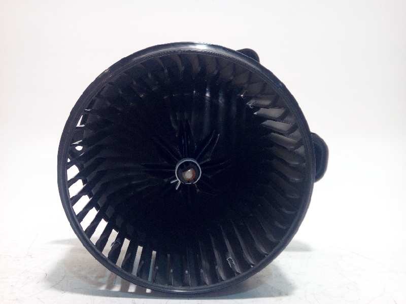 Recambio de motor calefaccion para kia rio (yb) 1.2 cat referencia OEM IAM 97113H8000  F005382570