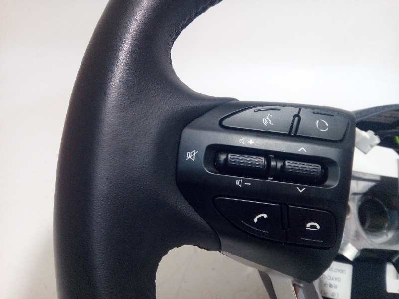 Recambio de volante para kia rio (yb) 1.2 cat referencia OEM IAM 56100H8550WK  