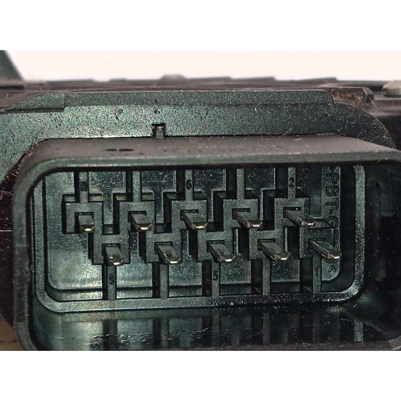 Recambio de cerradura puerta trasera izquierda para ford kuga (cbv) titanium referencia OEM IAM 8V4AS26413EA  1523331