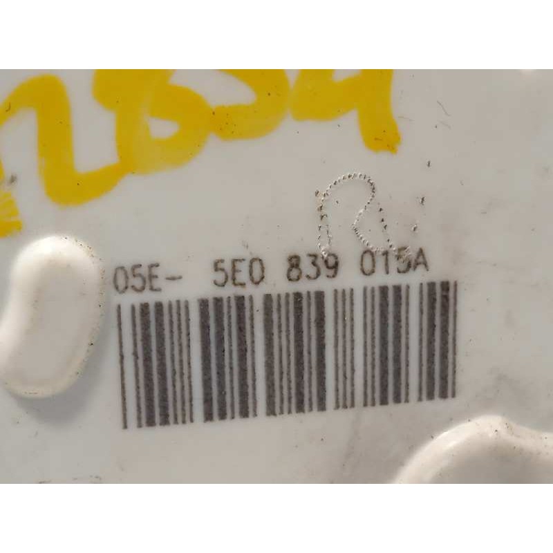 Recambio de cerradura puerta trasera izquierda para skoda octavia combi (5e5) 2.0 tdi referencia OEM IAM 5E0839015A  