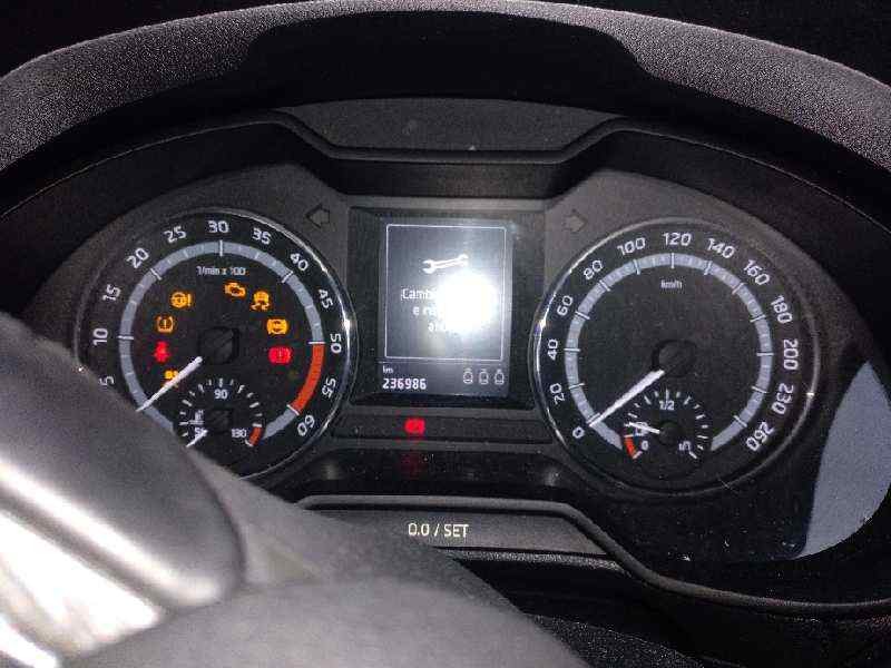 Recambio de cuadro instrumentos para skoda octavia combi (5e5) 2.0 tdi referencia OEM IAM 5E0920749  