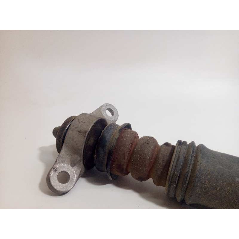 Recambio de amortiguador trasero derecho para kia rio (yb) 1.2 cat referencia OEM IAM 55300H8100  
