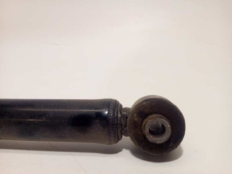Recambio de amortiguador trasero derecho para kia rio (yb) 1.2 cat referencia OEM IAM 55300H8100  