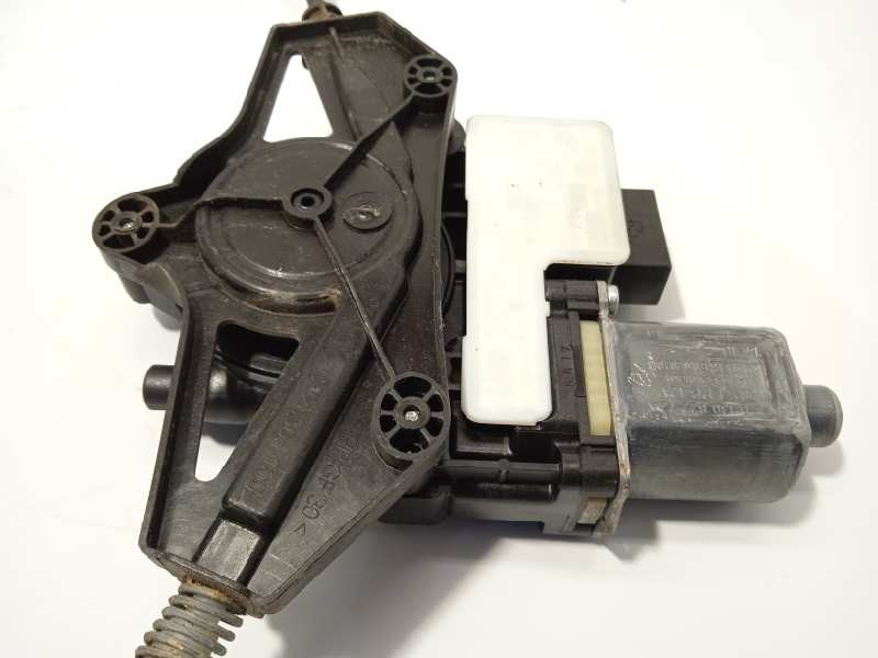 Recambio de elevalunas trasero derecho para skoda octavia combi (5e5) 2.0 tdi referencia OEM IAM 5E0839462 0130822724 5Q0959812A
