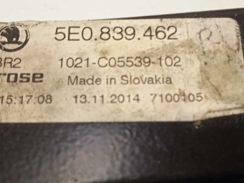 Recambio de elevalunas trasero derecho para skoda octavia combi (5e5) 2.0 tdi referencia OEM IAM 5E0839462 0130822724 5Q0959812A