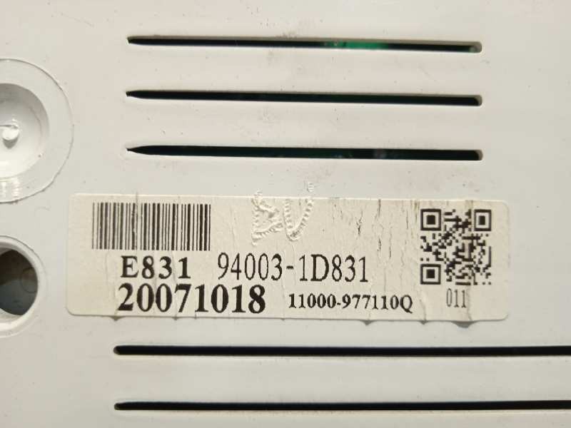 Recambio de cuadro instrumentos para kia carens (un) 2.0 crdi referencia OEM IAM 940031D831  