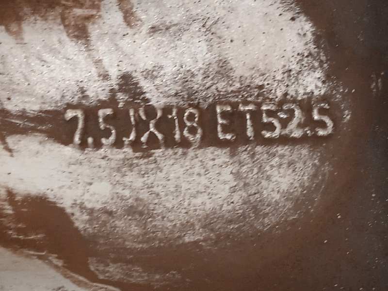 Recambio de llanta para ford kuga (cbv) titanium referencia OEM IAM 8V4J1007BB  1552736