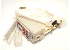 Recambio de caja reles / fusibles para toyota prius (nhw30) plug-in hybrid advance referencia OEM IAM 8273047451   2