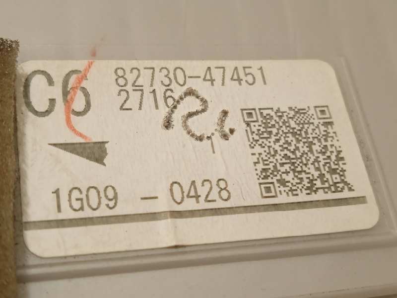 Recambio de caja reles / fusibles para toyota prius (nhw30) plug-in hybrid advance referencia OEM IAM 8273047451  