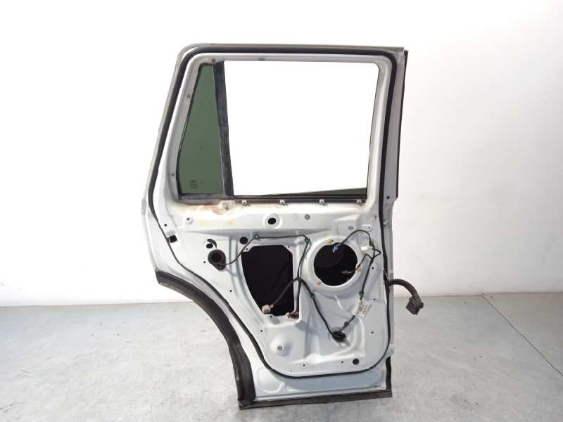 Recambio de puerta trasera izquierda para land rover freelander (lr2) td4 s referencia OEM IAM LR005852  6H5224631AF