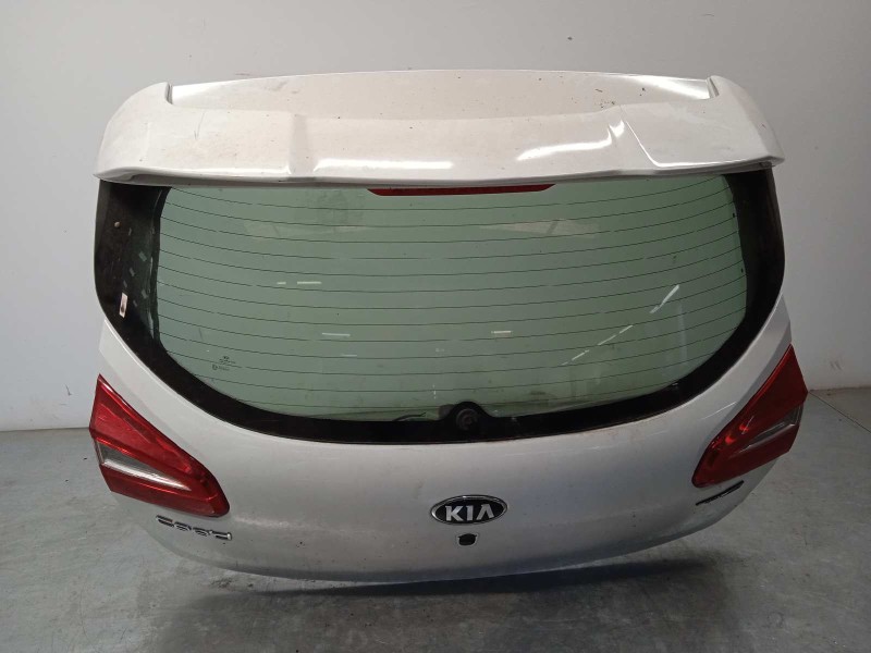 Recambio de porton trasero para kia cee´d drive referencia OEM IAM 73700A2010  87211A2000
